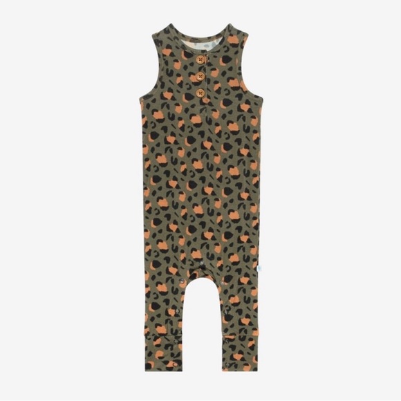Posh Peanut Eli Racerback Henley Romper 2T unisex (Sold out Cheetah Print - Picture 1 of 11